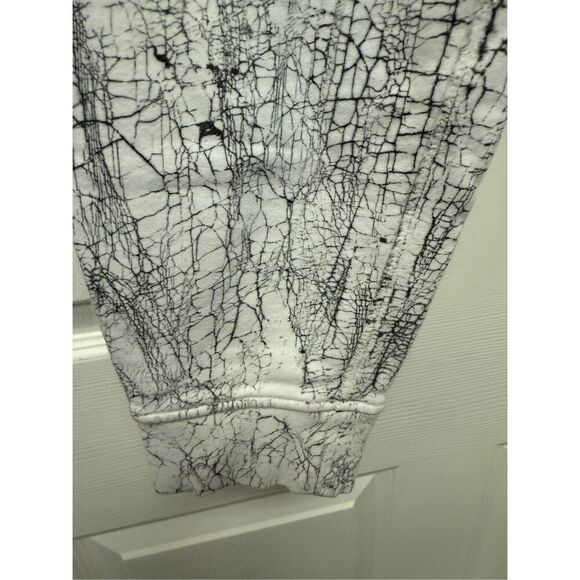 Lululemon Warm Down 7/8 Length Joggers White & Gray Marble sz 10 EUC - Picture 4 of 9